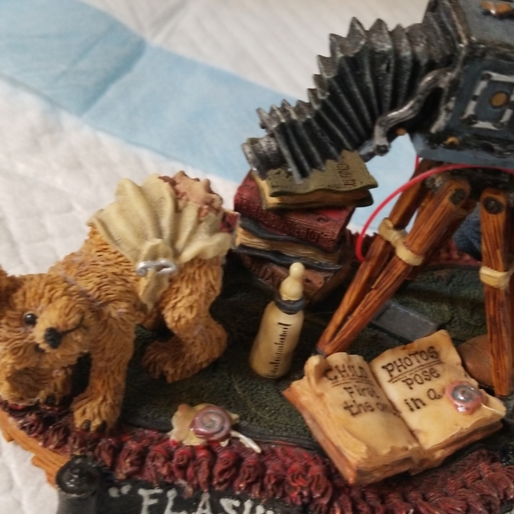 Boyd's bear "Flash" - Picture 3 of 8